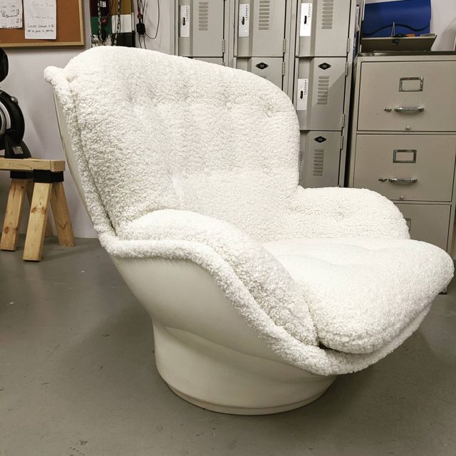 Karaté chair by Michel Cadestin brought up to date for @amberandsmokevintage.  Thanks to @ludovicdoussineau  for advice.
